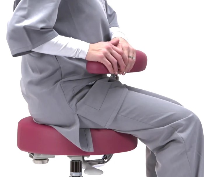 Crown Seating Crestone C20A Assistant Stool Designed For Medical And Dental Users